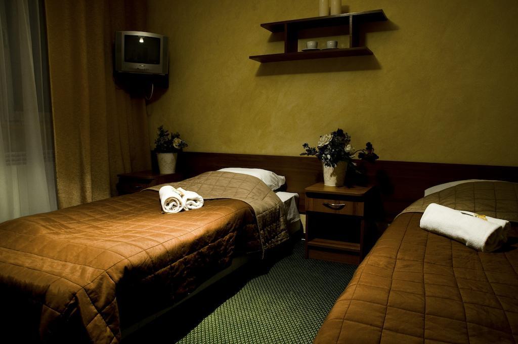 Hotel Silesia à Międzybrodzie Bialskie Chambre photo
